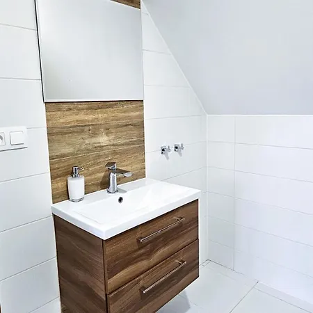 Osada Karkonosze 3* Dziwiszow