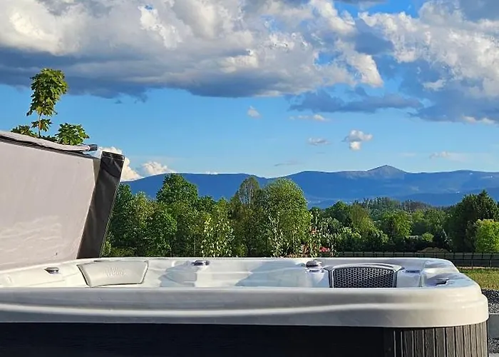 Osada Karkonosze Dziwiszow