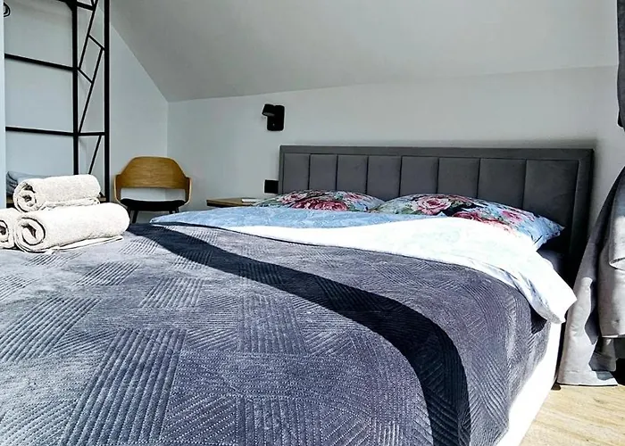 Osada Karkonosze Guest house Dziwiszow